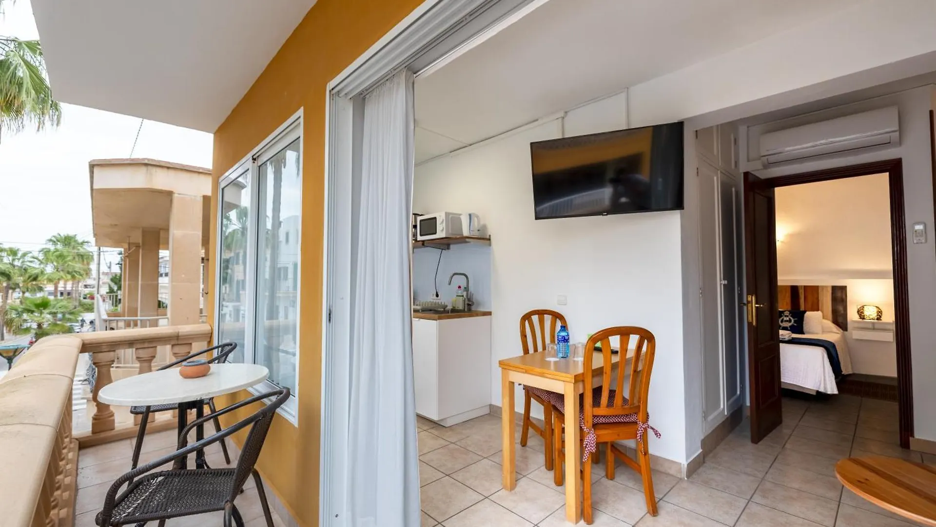 Hostal Doris - Adults Only Colonia de Sant Jordi Penzion