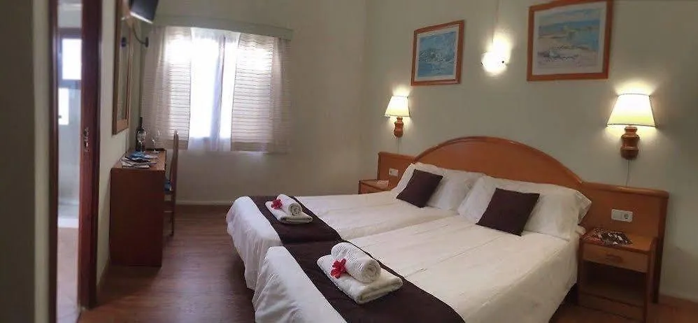 Hostal Doris - Adults Only Colonia de Sant Jordi Španělsko